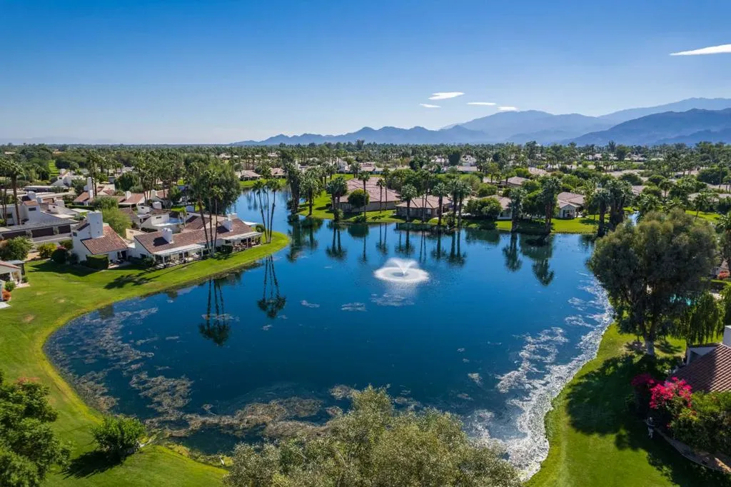 345 Forest Hills Drive, Rancho Mirage, California 92270 home-pic-3